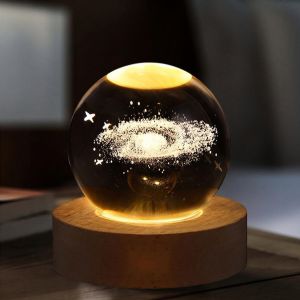 Veilleuse Boule De Cristal 3d,Boule De Cristal De La Galaxie Spatiale,Lampe De Nuit Boule De Verre Avec Base En Bois,Veilleuse Led De La Galaxie,Boule Cristals Syst&egrave;me Solaire - Neuf
