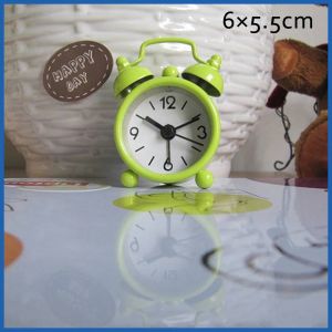 Mini Réveil Électronique Mignon,Différents Types,Le Plus Petit Du Monde,Horloge De Bureau Fondante.Mini4. - Neuf