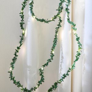 TRAHOO-Guirlande lumineuse &agrave; LED - Plante artificielle - Feuilles vertes - 2 m - 20 LED - Guirlande lumineuse de printemps - D&eacute;coration de printemps - Pour festival, f&ecirc;te, Saint-Valentin, mariage - Neuf