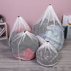 Lot de 4 filets à linge réutilisables avec cordon de serrage pour machine à laver, chemisiers, sous-vêtements, soutiens-gorge, chaussettes, bas, lingerie - Neuf