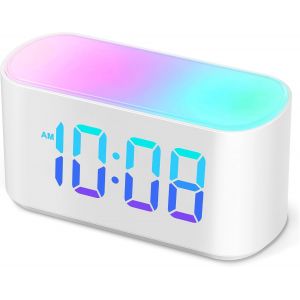 ONLAKE Réveil numérique avec veilleuse pour chambre à coucher, 9 couleurs RVB, grands chiffres avec 10 écrans LED changeants, variateur d'intensité, horloge simple pour enfants, adolescents, filles, - Neuf