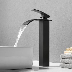 Robinet de lavabo cascade en laiton avec mitigeur et mitigeur thermostatique, finition swar. Convient aux salles de bains modernes et est fourni avec un flexible. - Neuf