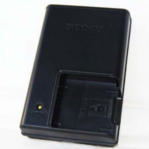 SonyBC-CSKA - Chargeur de Batterie pour Appareil Photo Numérique Sony Cyber Shot - Neuf