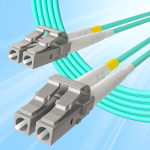 OM4 LC to LC Duplex Fiber Patch Cable 30 m (100ft),50/125 Multimode UPC Polish LSZH,Application for 10G SFP+,QSFP+,Media Converter,5-Year Warranty - Neuf