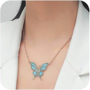 Kal-Boho Collier Papillon En Cristal Choker Collier Avec Pendentif Papillon Bleu Et Or Chaîne Clavicule Hip Hop Collier Papillon En Strass Bijoux Pour Femmes Et Filles - Neuf