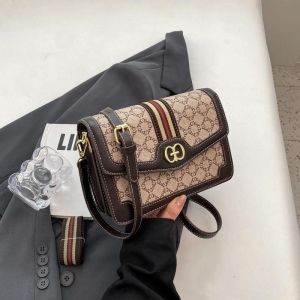 Sac À Bandoulière Matelassé Imprimé Géométrique Classique, Logo En Métal, Rabat Léger En Pu, Fermeture Éclair Magnétique, Sangle Réglable.Kaki. - Neuf