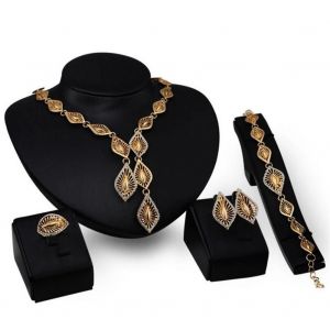 R&eacute;tro Femmes Alliage Zircons Bijoux Ensembles Feuille Creuse Collier / Clou D'oreille / Bague / Bracelet - Neuf