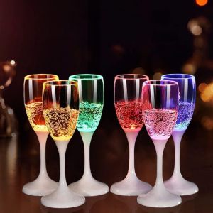 Verres &Agrave; Champagne Lumineux &Agrave; 6 Couleurs Pour La D&eacute;coration De La Maison Pour No&euml;l Et Le Mariage - Neuf