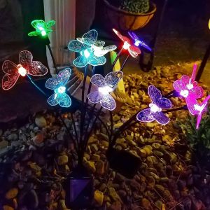 Lot de 2 lampes solaires papillon &agrave; piquer avec 6 LED pour jardin et ext&eacute;rieur - Neuf