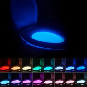 Veilleuse De Toilette 16 Couleurs,Lampe De Nuit De Salle De Bain Led Activée Par Capteur De Mouvement,Idée De Cadeaux Unique Et Drôle Pour Papa Adolescent Garçon Enfants Hommes Femmes,Cool Fu - Neuf