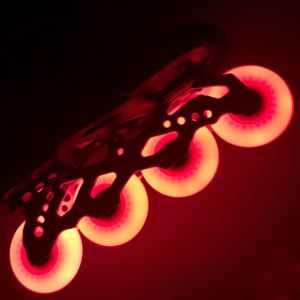 Roue De Patin A Roulettes Coulissante A Led Coloree De 80 Mm (Rouge) - Neuf