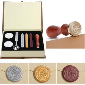 Ensemble De Cire &Agrave; Sceller, Kit De Sceau En Cire Antique Classique Et Ancien Avec Initiales, Alphabet, Bo&icirc;te Cadeau Avec Manche En Bois Vintage Et T&ecirc;te En Couleur Laiton (C) - Neuf