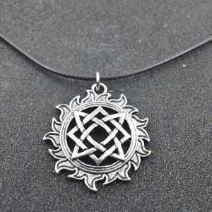 Nostalgie Russie Étoile Dans Roue Slave Pendentif Amulette Talisman Fabrication De Bijoux Collier Masculin Cadeaux Pour Femmes - Neuf