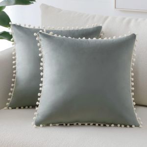 Tianyi-Lot De 2 Housses De Coussin Décoratives En Velours Doux Pompons Taies D'oreiller Décoration D'intérieur Housse Coussins Pour Canapé Lit Chaise Chambre Salon (50x50 Cm, Gris Clair) - Neuf