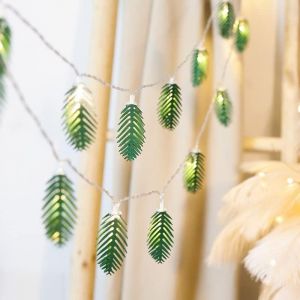 KAL-Guirlande Lumineuse Feuille, Feuille De Palmier Artificielle Murale Feuille De Rotin Guirlande Lumineuse 20 Led Alimenté Par Batterie Intérieur Et Extérieur Vert Jungle Décor (Conifère) - Neuf
