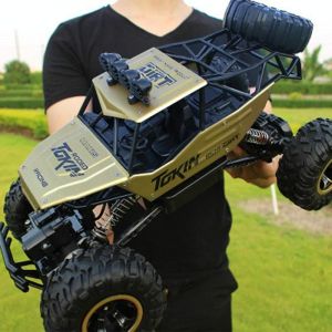 Voiture Télécommandée 4WD Tout-Terrain Double Moteurs Avec Phares et Pneus XXL Or YONIS - Neuf