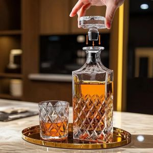 Carafe &Agrave; Whisky En Cristal De 849 Ml Avec 4 Verres Dans Un Coffret Cadeau Carafe &Agrave; Whisky Sans Plomb Et Mu Verre A Vin - Neuf