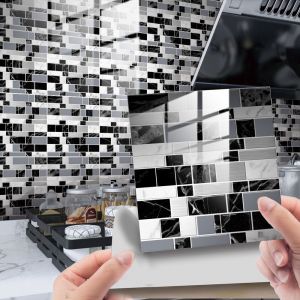 (A) 25pcs Auto-Adhésif de la Mosaïque Stickers muraux Dosseret de Carreaux de Marbre de Décoration, Hiser Imperméable Motif de Brique pour la salle de Bains de Cuisine (en Noir et Blanc, 20 x 20 cm) - Neuf