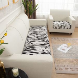 Lot de 4 housses de canap&eacute; extensibles imprim&eacute;es - Noires, conviennent aux canap&eacute;s de 40 &agrave; 65 cm de longueur, 45 &agrave; 65 cm de largeur et 5 &agrave; 20 cm de hauteur. - Neuf