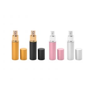 Lot de 4 flacons vaporisateurs de parfum de 12 ml, rose, argent, noir et or. - Neuf