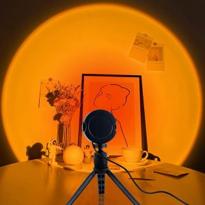 Lampe Coucher De Soleil, Sunset Aura Projection Lamp, Luminosité Réglable Romantique Led Light Rainbow Lampe, Pour Anniversaire Fête Salon Chambre - Neuf