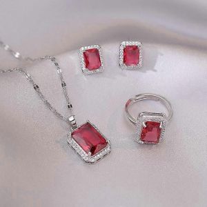 Ensemble De 4 Pièces Luxe Zircon Rouge Géométrie Pendentif Collier Boucles D'oreilles Ensemble Banquet Mariage Anniversaire Cadeau Femmes Bijoux Ensemble Cadeau - Neuf