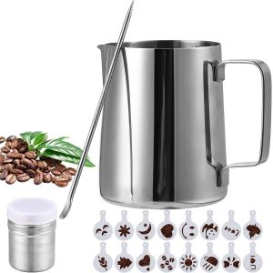 KAL-Pichet À Lait En Acier Inoxydable 350Ml (12Oz) Milk Frother Avec Repère De Mesure,Pot À Mousse De Lait Avec Saupoudreur De Cacao,16 Pochoirs,Latte Art Pen Pour Cappuccino, Expresso, Latte Art - Neuf