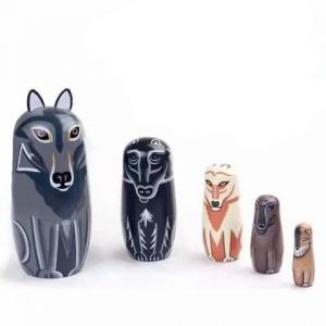 5 pcs/ensemble Nouveau Mignon En Bois Animal Loup Peinture de Nidification Poup&eacute;es Poup&eacute;e Russe Matriochka Cadeau Peinture &agrave; La Main de Jouet d&eacute;coration enfants cadeaux - Neuf