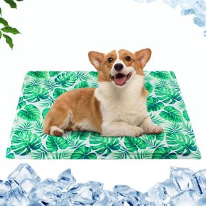 Tapis Rafraîchissant Pour Chiens Et Chats,Tapis De Glace Avec Gel Auto-Refroidissant Non Toxique,Durable Pet Cooling Réfrigérant Mats Pour Vos Animaux Domestiques En Été- 30 * 40cm - Neuf