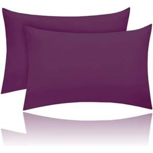 Lot De 2 Taies D'oreiller De Luxe 50 X 75 Cm 100 % Polycoton Teint Uni Pour Chambre À Coucher (Prune/Aubergine) - Neuf
