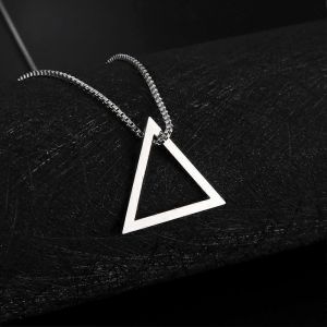 Dreamtimes Inversé Triangle Pendentif Collier Géométrique En Acier Inoxydable Chaîne Streetwear Hip Hop Guy Bijoux Pour Hommes Collier - Neuf