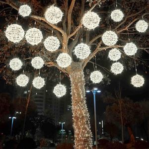De plein air de No&euml;l de Lumi&egrave;res de LED De 7,9"" Imperm&eacute;able &agrave; l'eau Lueur Globe, le Jardin Suspendu de la Sph&egrave;re avec la M&eacute;moire de la Minuterie Plug, compatible avec Arbre de No&euml;l, Cour, Porche, Pa - Neuf