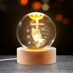 Veilleuse Boule De Cristal 3d Avec Figure De Jésus - Lampe Led Avec Base En Bois, Mains En Prière Et Statue De Croix - Cadeau Religieux - Neuf