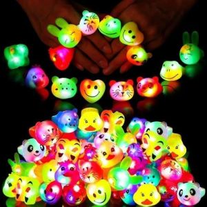 36 Lots d&iquest;Anneaux Lumineux pour Enfants Garniture de Sac de Cadeaux de fin d'&eacute;tudes Gar&ccedil;ons/Filles Accessoires Lumineux dans le Noir Garniture de Bo&icirc;te &agrave; Tr&eacute;sor d&iquest;Animaux adorables - Neuf