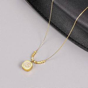 Collier &Eacute;l&eacute;gant Et Raffin&eacute; Avec Pendentif En Coquillage Blanc Et Or Bris&eacute;, Motif Visage Souriant. Cha&icirc;ne De Clavicule En Or 18 Carats Et Argent Bris&eacute;. - Neuf