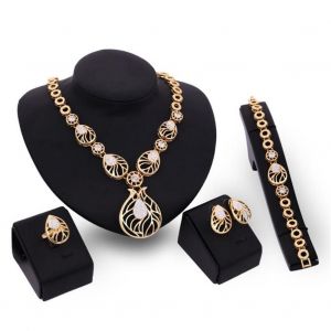 Parure De Bijoux Retro Pour Femme, En Alliage De Zirconium, Collier, Boucles D'oreilles, Bague Et Bracelet Creux En Forme De Goutte D'eau - Neuf