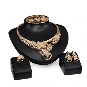 Ensemble De Bijoux En Alliage R&eacute;tro Zircons Collier Tridimensionnel Creux / Clous D'oreille / Bague / Bracelet - Neuf