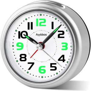 Réveil Analogique Silencieux sans Tic-Tac,Réveil de Voyage avec Lumineux et Snooze,3.27in Petite Horloge Bureau à Gros Chiffres,Facile à Lire,Reveil Matin pour Bureau,Chambre (Argenté) - Neuf