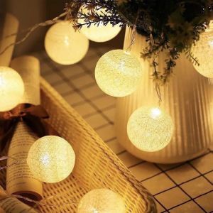 Jgd-Guirlande Lumineuse Led Avec Boules En Coton, 1,5 M, 10 Lumi&egrave;res, Fonctionne Avec Piles, Boules De 3 Cm, Blanc Chaud - Neuf