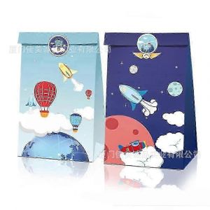 Soir&eacute;e &agrave; th&egrave;me sac de cadeau d'anniversaire de bonbons sac en papier kraft sac de cosm&eacute;tique de fruits de football de la piscine - Neuf