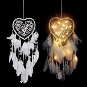 Attrape-rêves de plumes, attrape-rêves avec des plumes avec la lumière de LED, en forme de coeur fait main exquis, pour les enfants, la maison, la voiture, chambre à coucher (Un) - Neuf