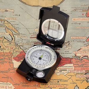 Militaire Boussole, Boussole De Randonnée Avec Sac De Transport, Professionnel Étanche Multifonction Boussole Et Imperméable À L'eau De Navigation Pour Camping Randonnée Géologie - Neuf