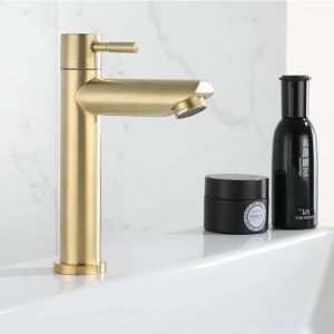 Haut de gamme de l'or robinet d'évier en acier inoxydable, doux au toucher, apporte du confort et de l'élégance à votre salle de bains - Neuf