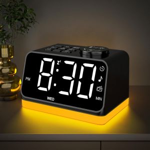 Radio Reveil Digital avec Double Alarme,Réveil Numérique Chiffre Coloré avec Radio FM et 2 Ports de Chargement USB,Réveil Matin avec 8 Lumières,Snooze,Aide au Sommeil,Minuterie (Noir) - Neuf