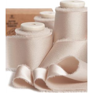 Ruban De Satin Soyeux Nude 3,8 Cm X 13,7 M, Rubans Effiloch&eacute;s En Tissu &Agrave; Franges Faits &Agrave; La Main Pour L'emballage De Cadeaux, Les D&eacute;corations Festives, Les Bouquets De Mari&eacute;es - Neuf