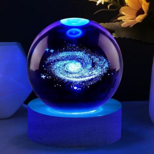 Kalanka-Veilleuse Boule De Cristal 3d,Galaxy Crystal Ball Night Light,Lampe De Nuit Boule De Verre Avec Base En Bois,D&eacute;coration De Bureau,Cadeaux D'astronomie Pour Enfants(Lumi&egrave;re Color&eacute;e) - Neuf