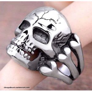 Bague Chevali&egrave;re - T&ecirc;te De Mort Crane & Os - Acier M&eacute;tal Couleur Argent - &Oslash; 18 Mm - Style Skull Harley Motard Biker West Coast Customs Choppers Sons Of Anarchy Hard Rock Indian Combat Punk Rock Goth - Neuf