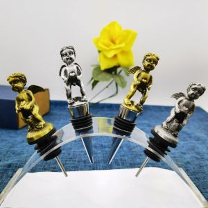 Pack De 4 Vin Verseur Bouchons, Halloween Liège Verseur, Angel Boy Le Vin Et Le Whisky Aérateur, Unique Halloween Souvenirs Cadeaux, Cadeau Vin Idéal Pour Un Ange Amoureux, Décoration De Noël - Neuf