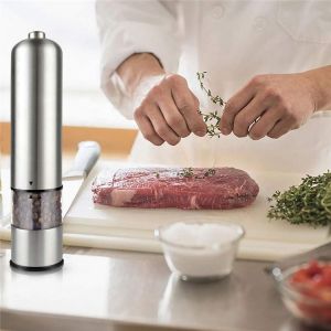 Moulin à sel et à poivre électrique avec piles - Moulin à sel et à poivre en acier inoxydable - Salière et poivrière avec lumière LED - 9" x 2 - Neuf