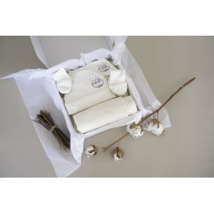 Le Coffret "L&rsquo;Essentiel" B&eacute;b&eacute; Coton Contient 6 Pi&egrave;ces En Coton Bio, Aux Tons &Eacute;cru Mixtes, Pour Accompagner B&eacute;b&eacute; D&egrave;s La Naissance Avec Douceur, Qualit&eacute; Et &Eacute;l&eacute;gance. - Neuf